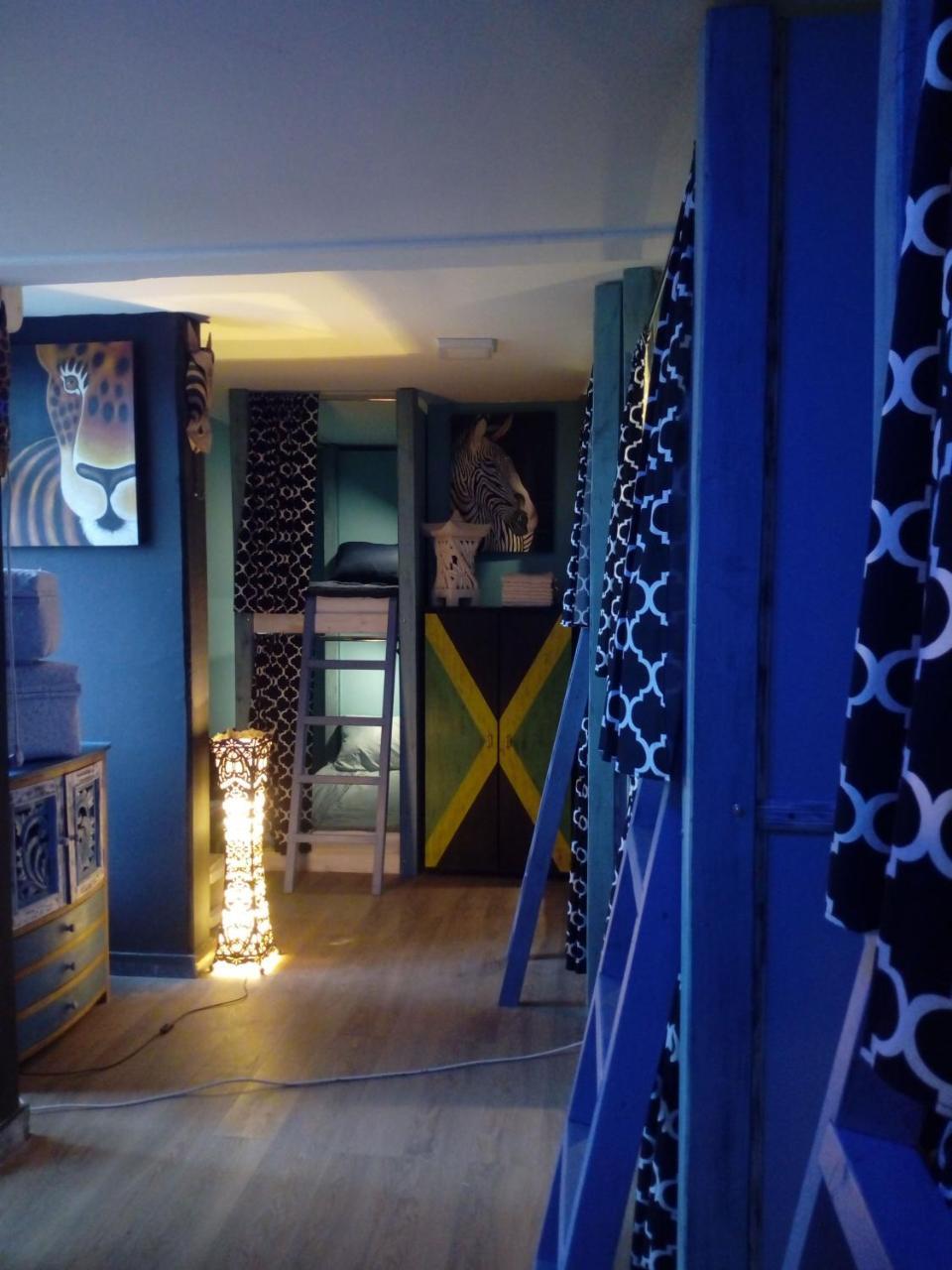 Nappark Hostel Belgrad Exteriör bild