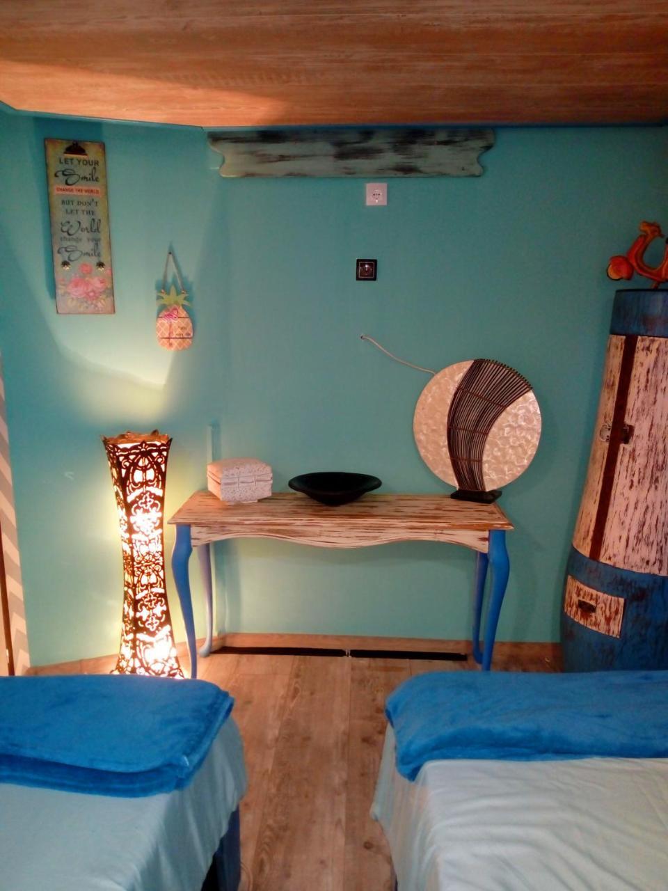 Nappark Hostel Belgrad Exteriör bild